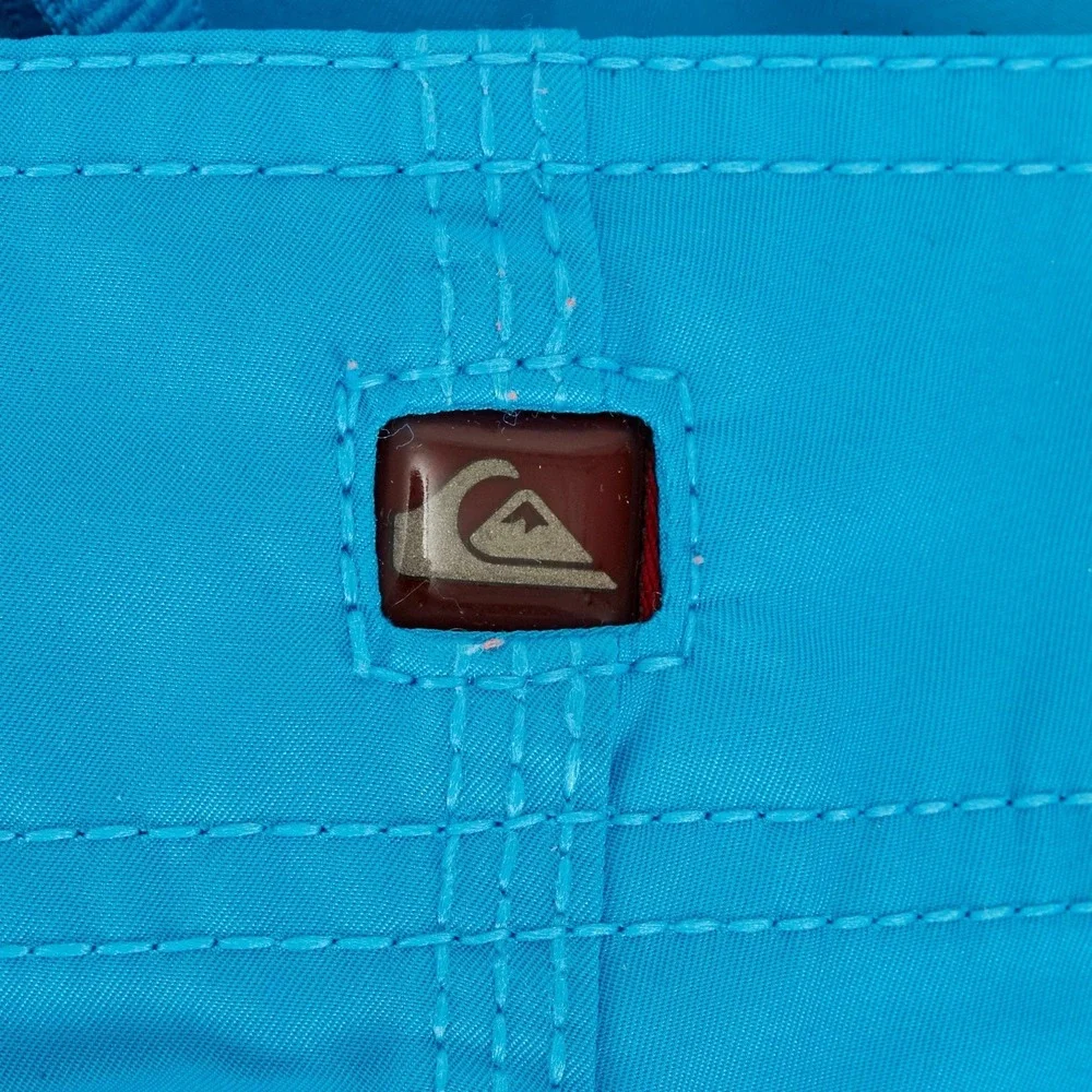 Quiksilver Lightweight Board Shorts Men's 32 Cyan Blue two Cargo Pockets Lace Up